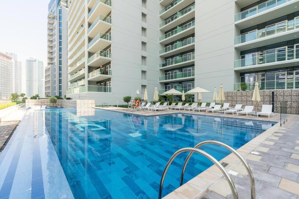 Sauna, Pool & Gym - 10 Min From Burj Khalifa Appartement