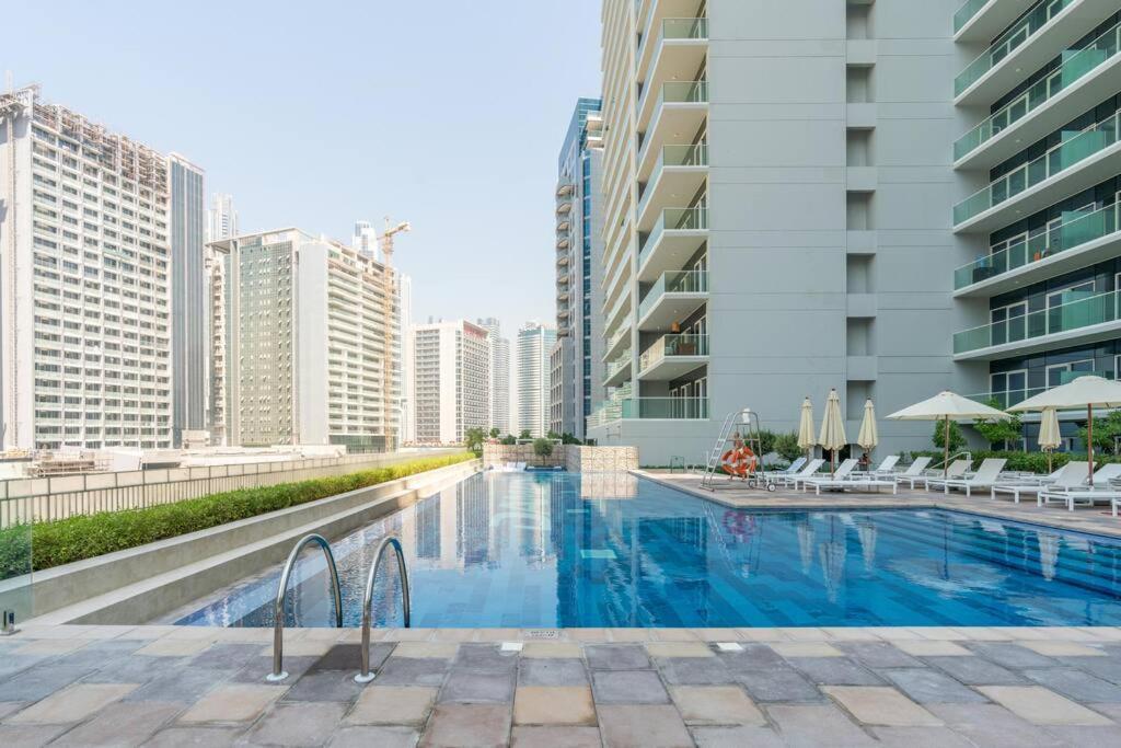 Sauna, Pool & Gym - 10 Min From Burj Khalifa Dubai
